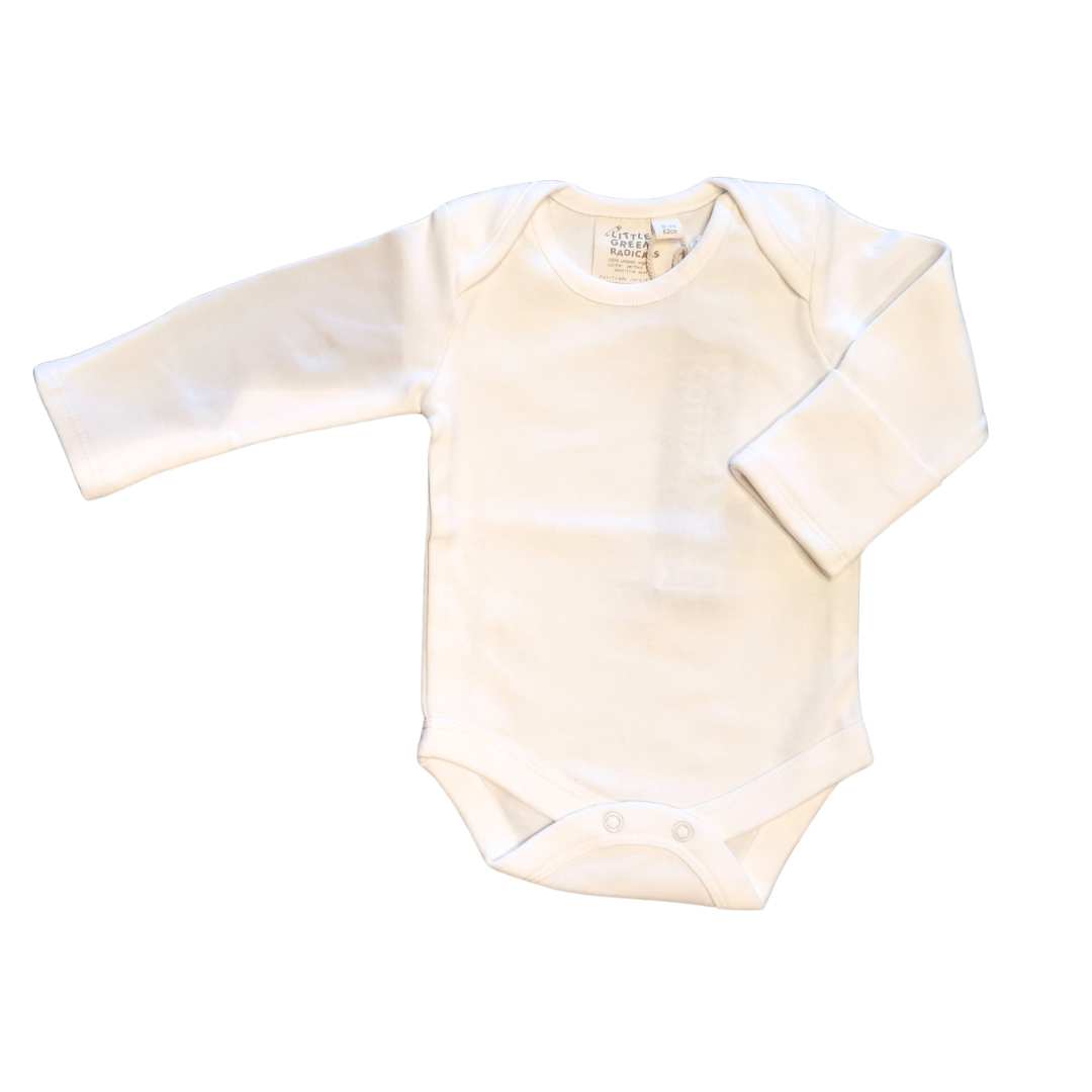 Langärmliger Body in creme mit Schlupfkragen und umschlagbaren Ärmeln aus hochwertiger Bio-Baumwolle