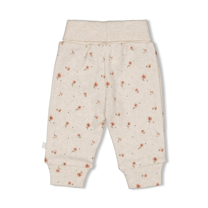 Schöne Hose aus Bio-Baumwolle mit Blumen Print, Lochmuster und bequemen Umschlagbund
