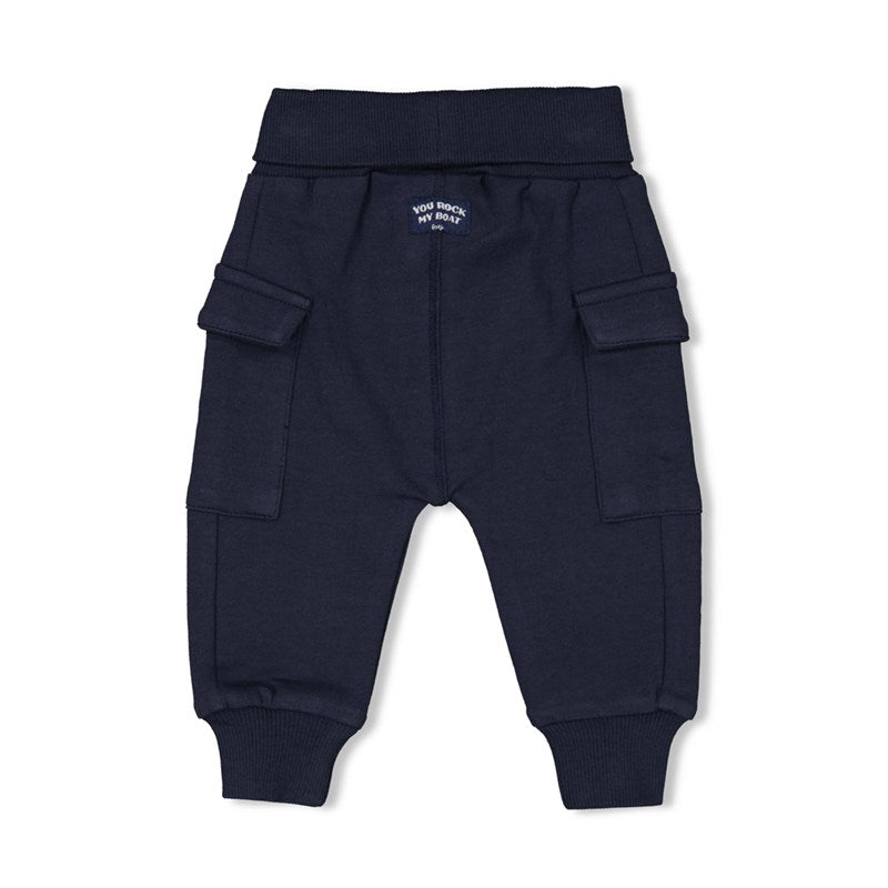 Süße dunkelblaue Jogginghose mit bequemen Umschlagbund und seitlichen Taschen aus Bio-Baumwolle