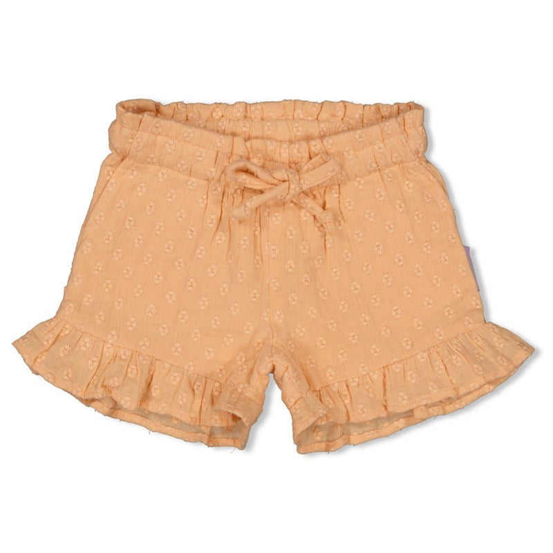 Süße Shorts in Aprikose mit Rüschen und Lochmuster, am Bund zu verstellen mit Kordelzug, aus Baumwolle