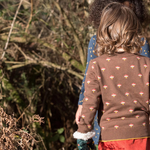 Warmer Winterpullover von Little Green Radicals aus Bio-Baumwolle