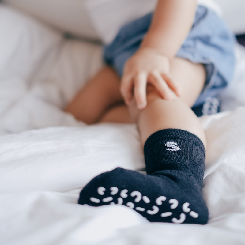 Tolle Socken die nicht rutschen und am Fuß bleiben in schwarz