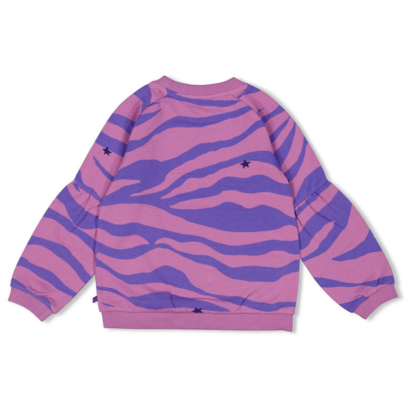 Schöner Sweater in verschiedenen Lila Tönen mit wildem Muster und Sternen