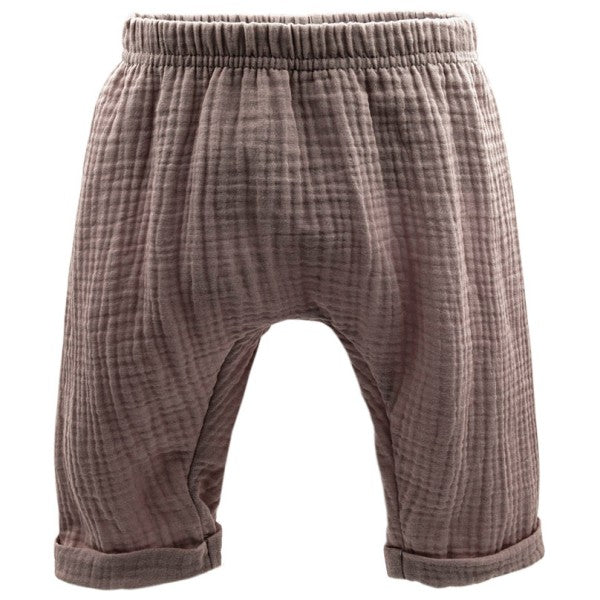 Hochwertige Musselin Krempelhose aus GOTS-zertifizierter Bio-Baumwolle von maximo in Walnuss