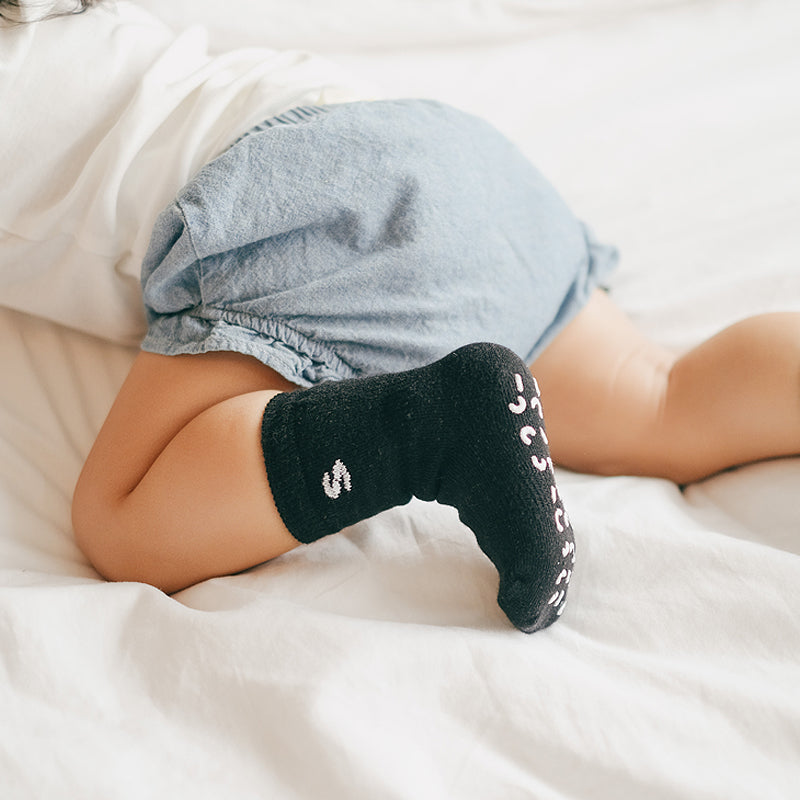 Tolle Socken die nicht rutschen und am Fuß bleiben in schwarz