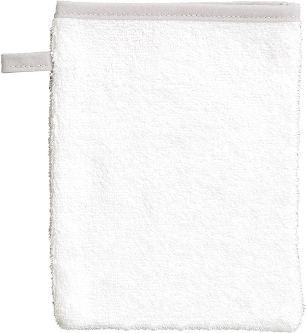 Sehr weicher Waschlappen in weiss mit buntem Regenbogen darauf, ein schönes Bade-Accessoire für Jungs und Mädchen