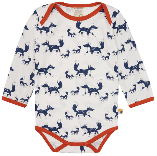 Hochwertiger Body aus Bio-Baumwolle mit Fuchsen darauf in dunkelblau und rot-braun