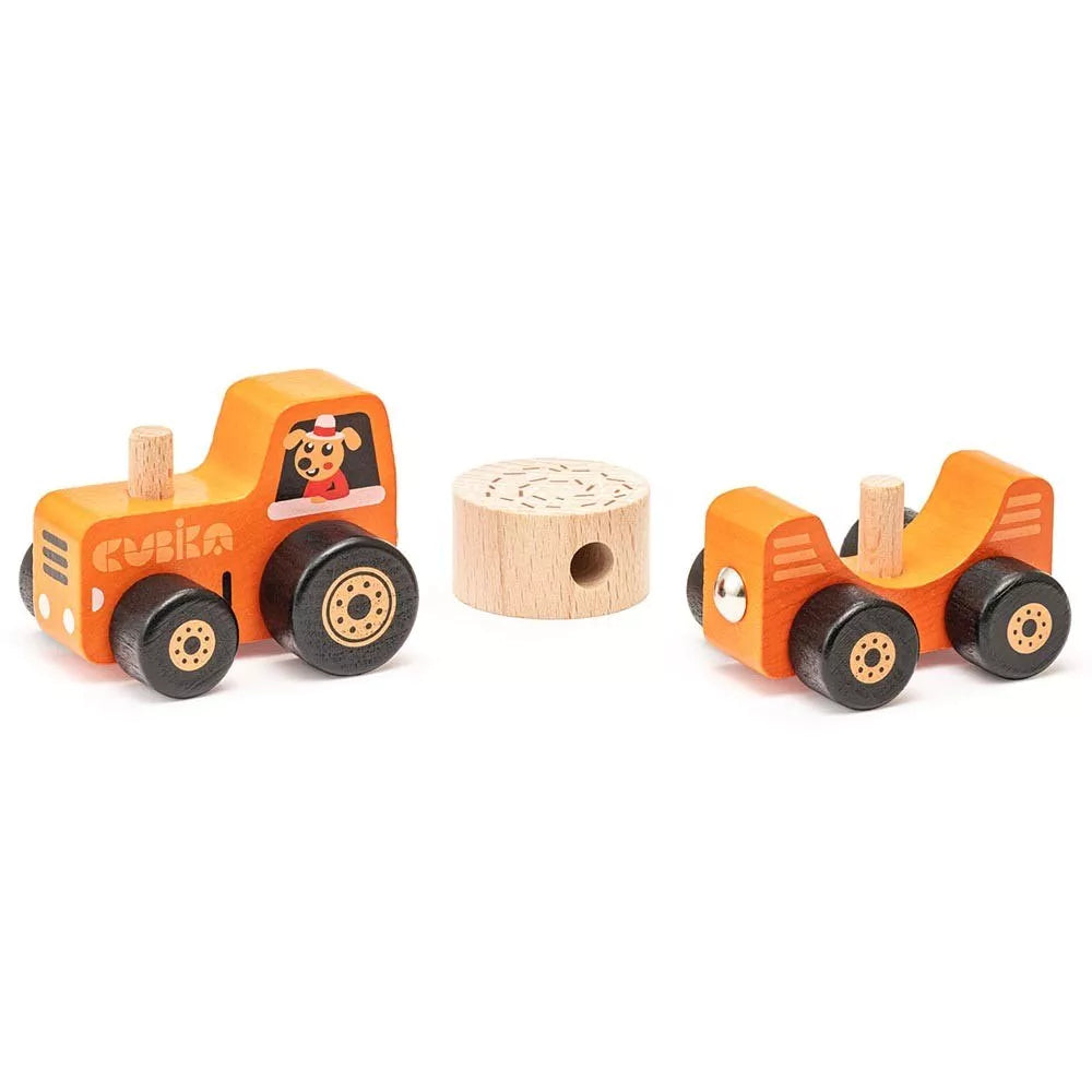 Holz-Traktor mit Anhänger und Heuballen von Cubika