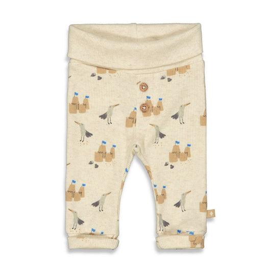 Total süße Hose für kleine Strand-Liebhaber: die Hose mit den Sandburgen macht definitiv Lust auf Strand!