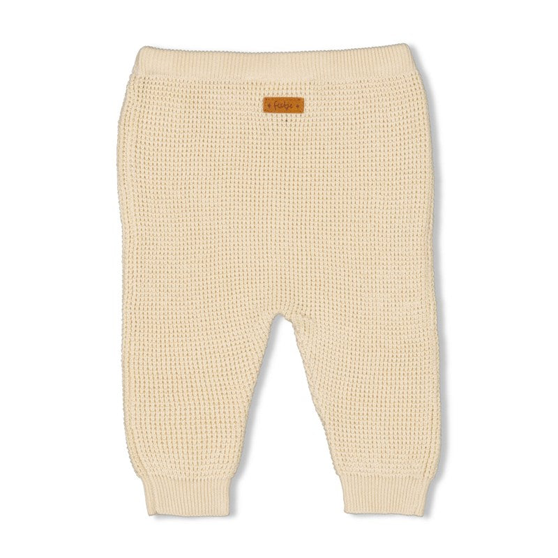 Schöne Strickhose für Babies in Sand-Melange 