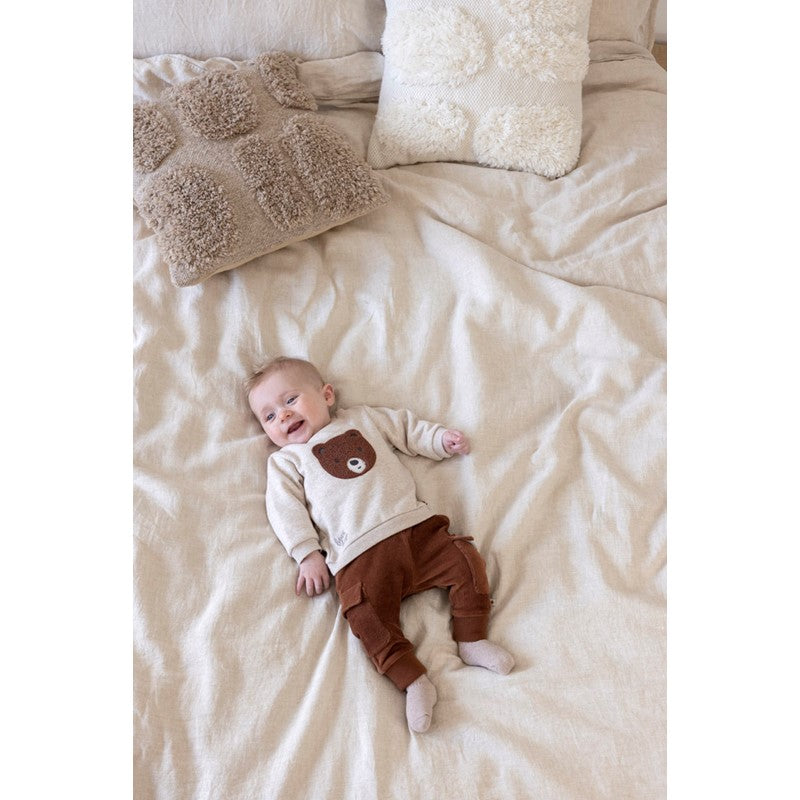 Süße, bequeme Hose in schokobraun mit Eingrifftaschen und applizierten Taschenbund breitem Umschlagbund 