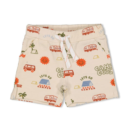Süße Shorts in offwhite mit All Over Druck mit Campingmotive aus Bio Baumwolle