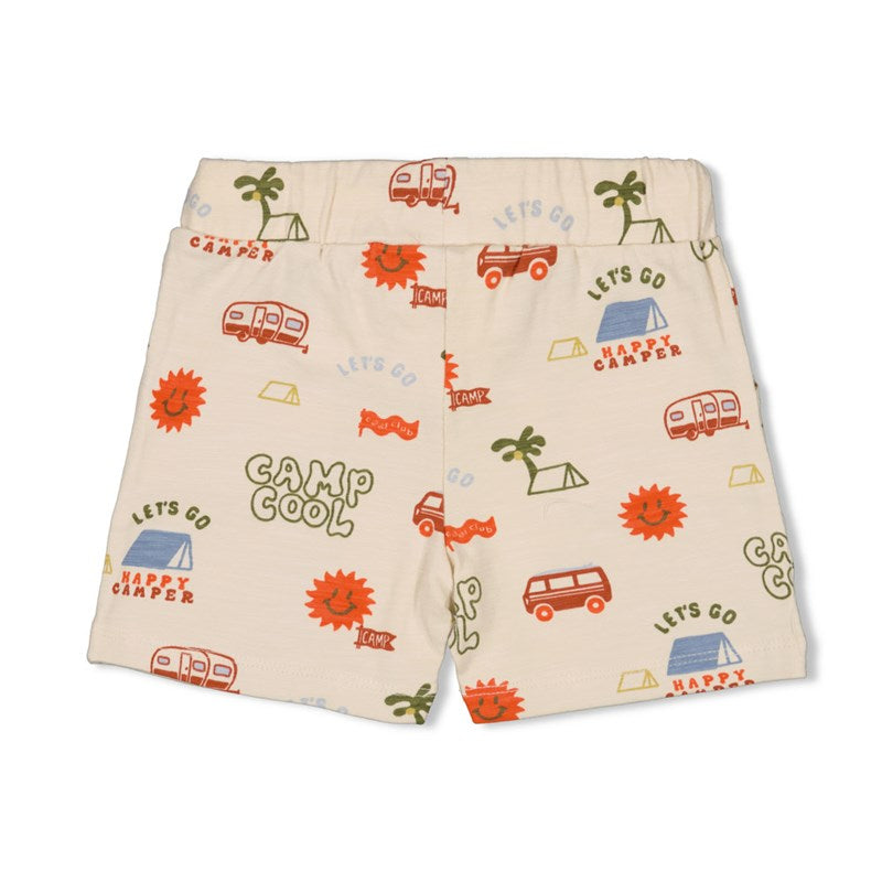 Süße Shorts in offwhite mit All Over Druck mit Campingmotive aus Bio Baumwolle