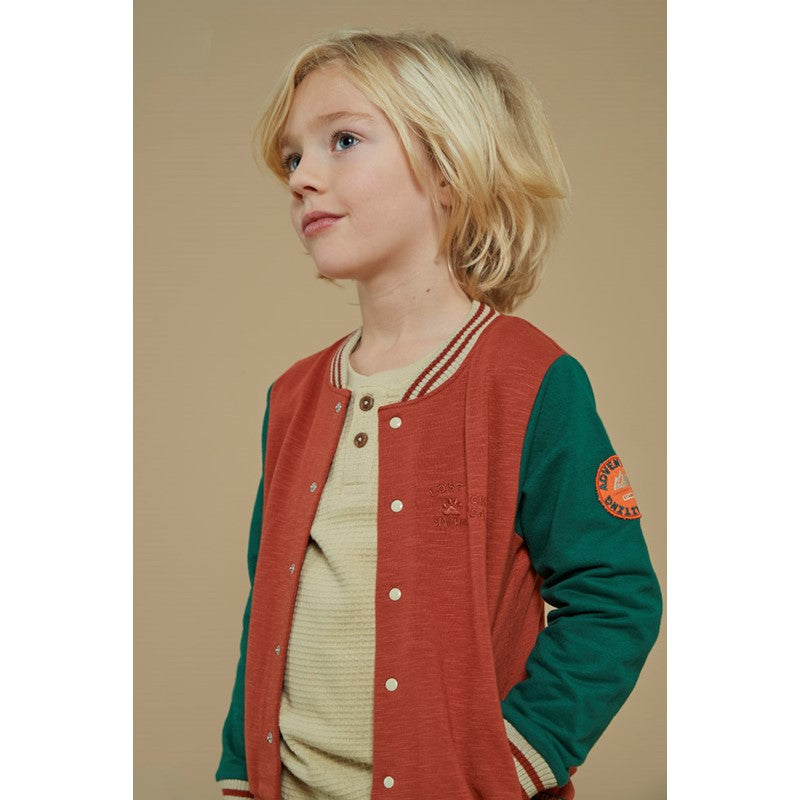 Schöne, bequeme Sweatjacke in rost und grün mit Bund an den Armen und Druckknöpfen 