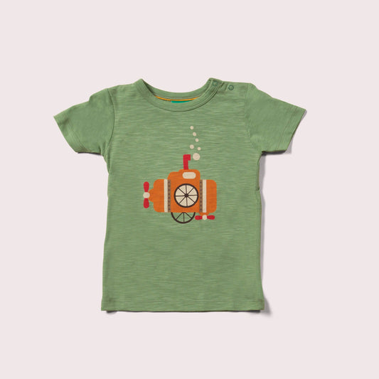 Leichtes T-Shirt mit U-Boot in grün aus Bio-Baumwolle