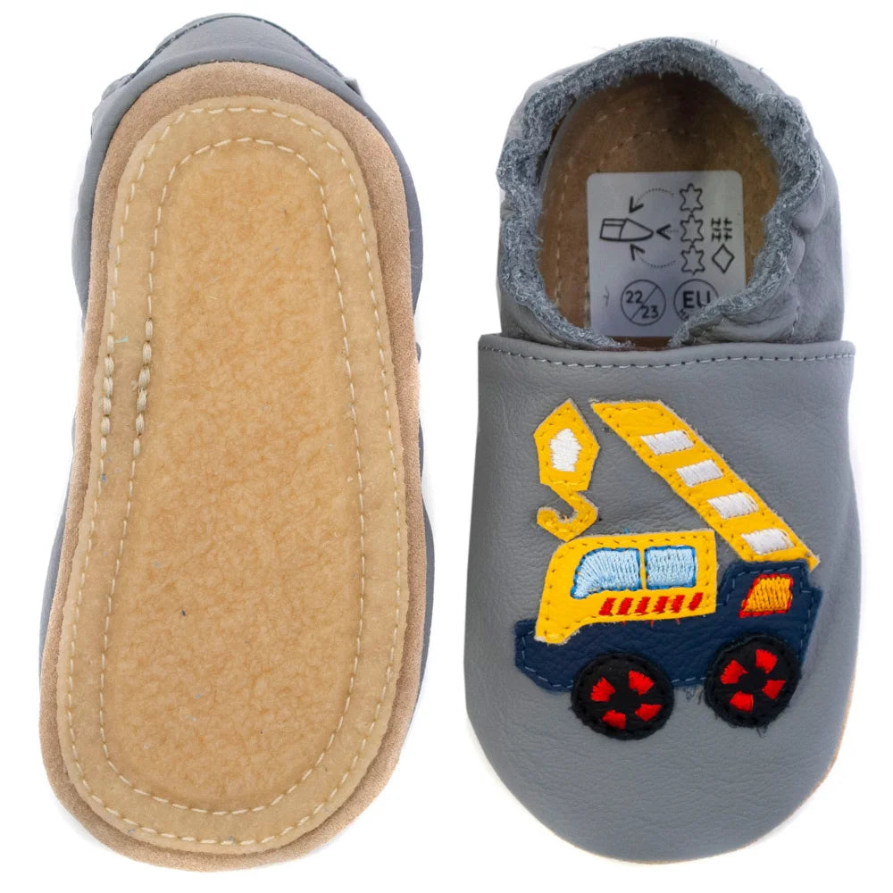 Kita-Schuhe mit Kranwagen in grau, mit Kautschuksohle