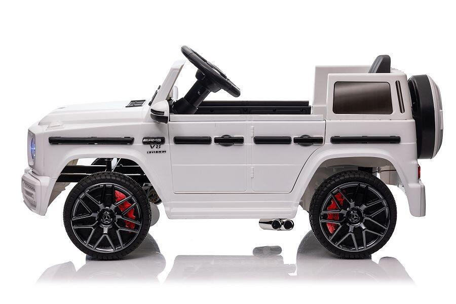 Der Mercedes AMG in weiß - wie das Original! Mit Fernsteuerung oder zum selber lenken ist dieses Kinder-Elektroauto perfekt für alle coolen kleinen Mercedes-Fahrer! 