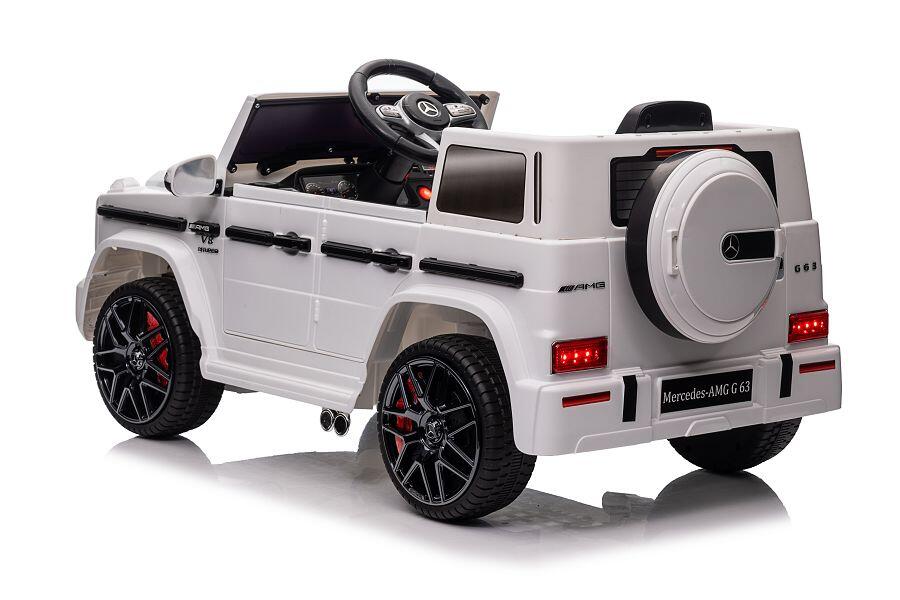 Der Mercedes AMG in weiß - wie das Original! Mit Fernsteuerung oder zum selber lenken ist dieses Kinder-Elektroauto perfekt für alle coolen kleinen Mercedes-Fahrer! 