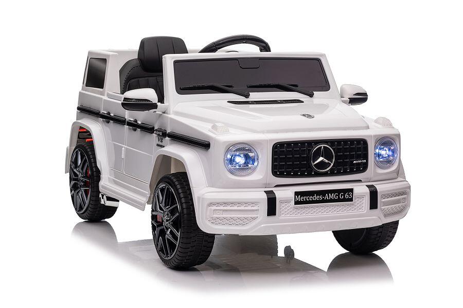 Der Mercedes AMG in weiß - wie das Original! Mit Fernsteuerung oder zum selber lenken ist dieses Kinder-Elektroauto perfekt für alle coolen kleinen Mercedes-Fahrer! 