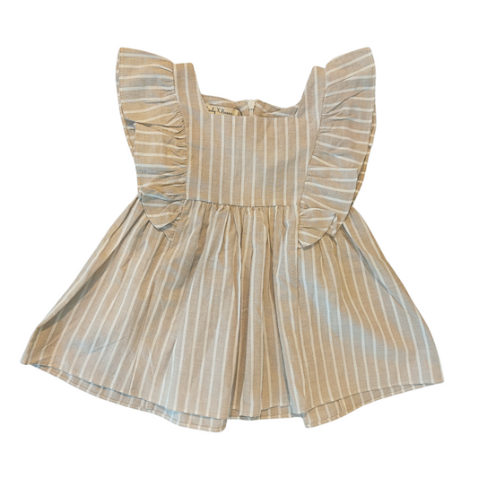 Schönes gestreiftes Sommerkleid mit raffinierten Rüschen in braun