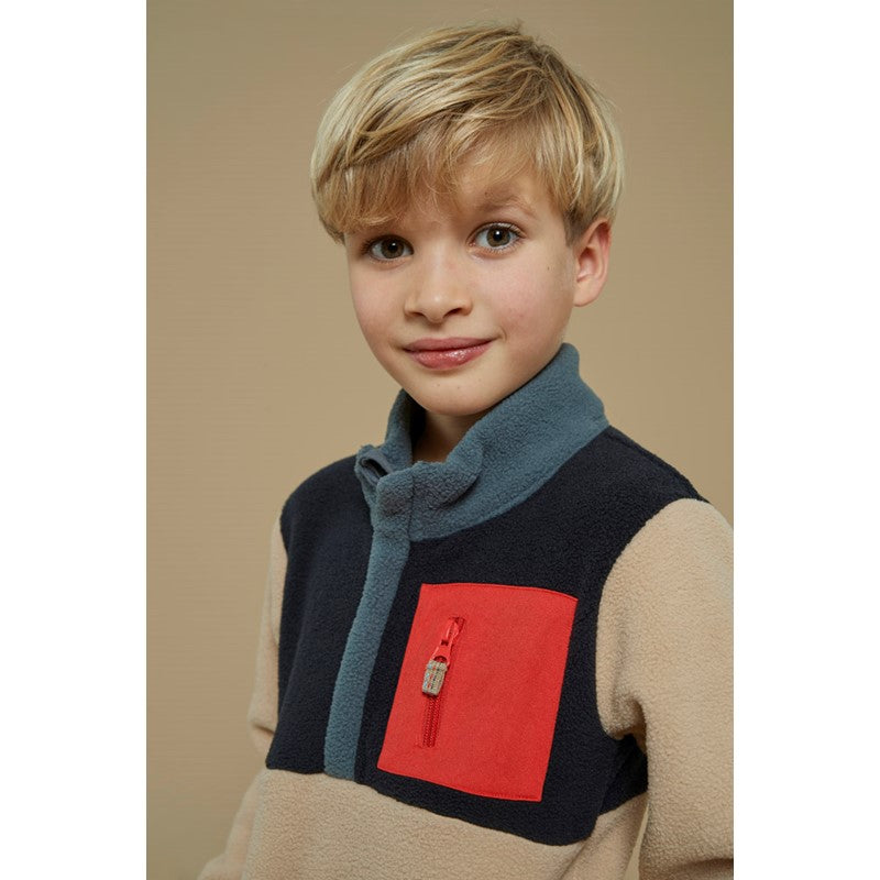 Warmer und kuschliger Fleece Sweater in beoge und schwarz mit Taschen und Reißverschluss am Kragen