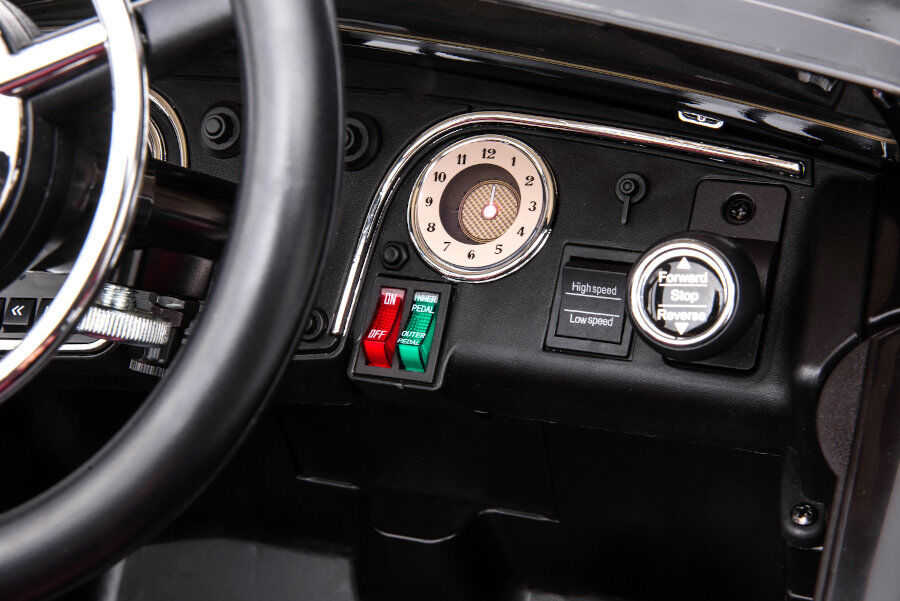 Edler Oldtimer in schwarz, der Audi Horch 930V mit Fernbedienung oder zum selbst steuern - für Kinder die mit Stil durch die Stadt fahren wollen