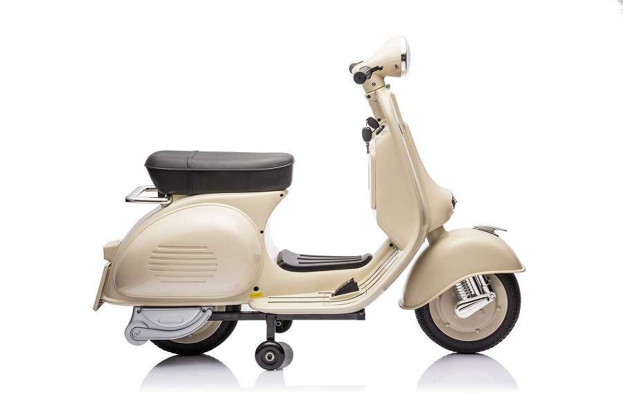 Sieht aus wie das Original: mit der schicken Vespa kann dein Kind cool durch die Stadt cruisen! 