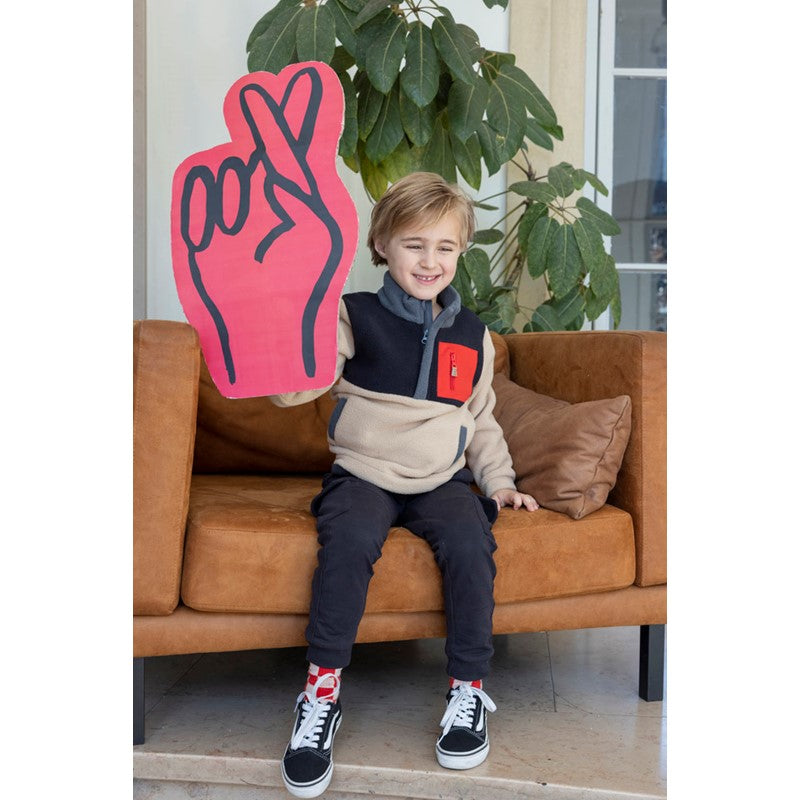 Warmer und kuschliger Fleece Sweater in beoge und schwarz mit Taschen und Reißverschluss am Kragen