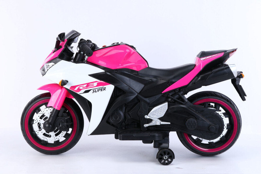Das schnittige Motorrad in pink ist ein echter Hingucker und perfekt für alle Mädchen, die super cool durch die Gegend cruisen wollen! 