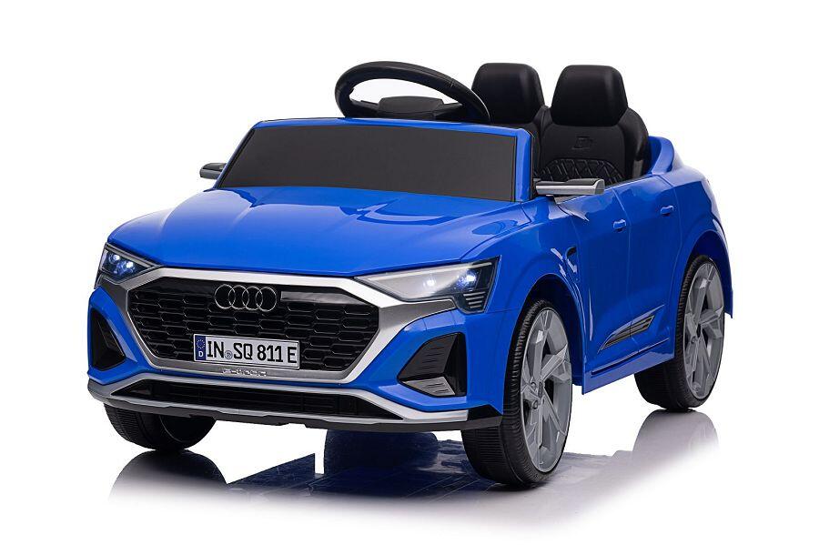 Schicker Audi SQ8 in blau, perfekt für alle kleinen Audi Fans die mit Stil durch die Stadt fahren wollen