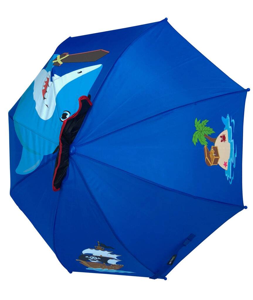 Cooler blauer Regenschirm mit 3D Elementen und mit dem gefährlichen Piraten-Hai darauf 