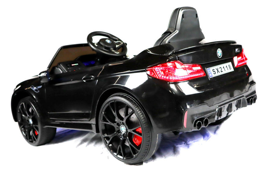 Schicker BMW M5 in schwarz, sportlichees und elegantes Fahrzeug für Kinder - fast wie das Original! 