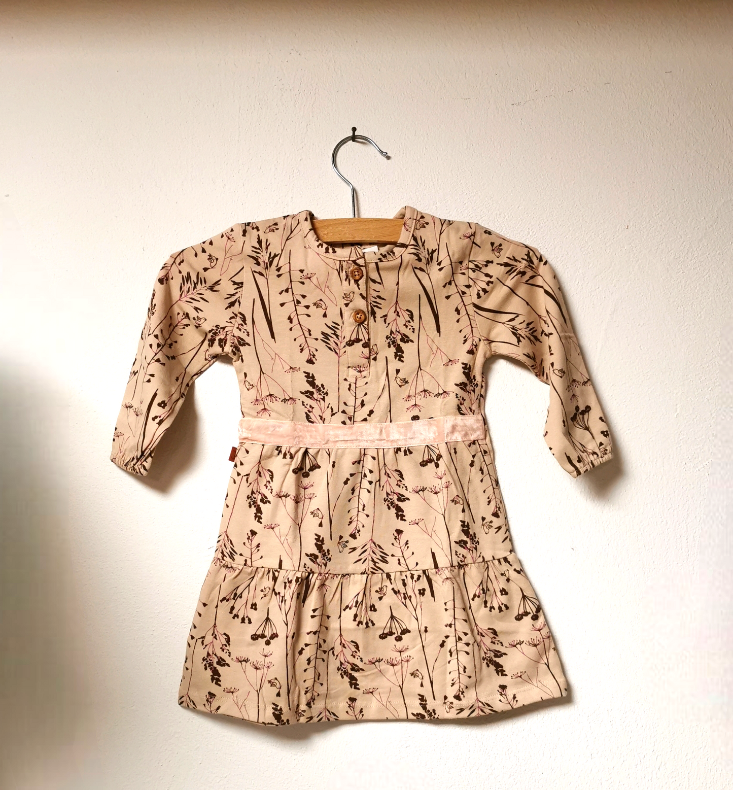 Frogs and Dogs Kleid mit Blumenmuster