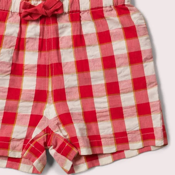 Coole kurze Hose aus Bio-Baumwolle rot weiß kariert mit Zugbund 